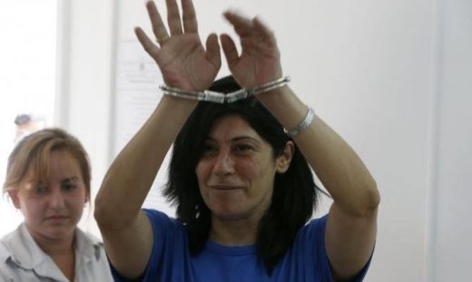 Khalida lors de sa libération d'une prison israélienne en 2016.