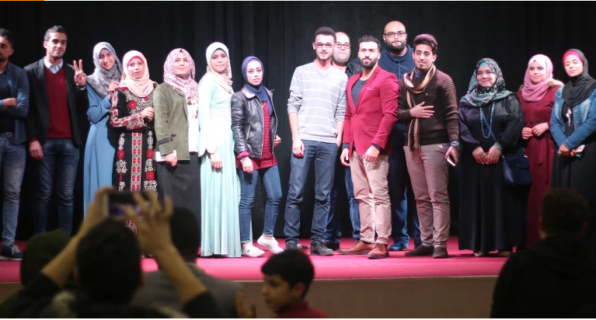 Une photo de groupe lors du spectacle de création orale Hymns of Peace (Hymnes de paix), à Gaza, en novembre 2018. (Photo : avec l’aimable autorisation de Mohammed Moussa)