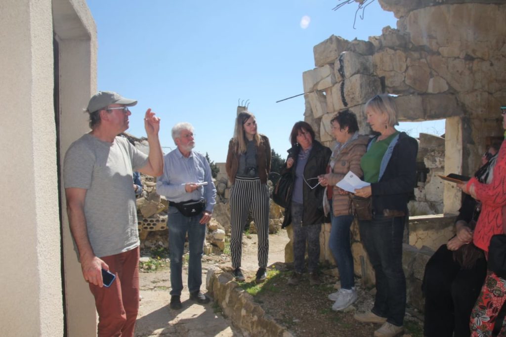 En 2019, une délégation de la Plateforme Charleroi-Palestine s'était recueilli sur les vestiges du camp de concentration de Khiam dans le Sud-Liban.