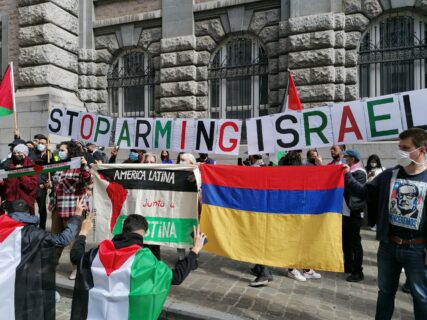 Rassemblement devant les Affaires étrangères à Bruxelles. Photo : Plate-forme Charleroi-Palestine