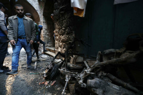 Raid contre Naplouse. Les Palestiniens inspectent les dégâts après un raid militaire israélien massif à Naplouse (Cisjordanie), le 25 octobre 2022. (Photo : Wajed Nobani / APA Images)