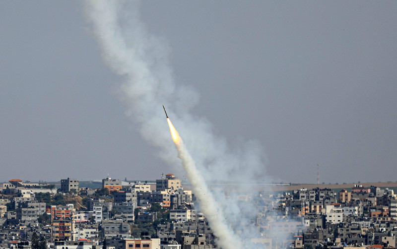 10 mai. Les factions de la résistance de Gaza tirent des roquettes sur Israël