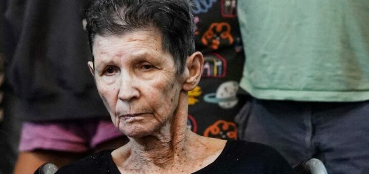 Yocheved Lifshitz, une vieille dame israélienne a déclaré qu’elle avait été traitée correctement durant ses deux semaines de détention par le Hamas à Gaza.