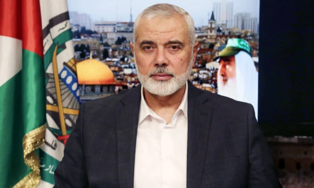 Haniyeh assassiné à Téhéran après le bombardement d'Israël sur Beyrouth. Photo : Décembre 2021. Ismail Haniyeh lors d'une déclaration sur vidéo commémorant le 34e anniversaire de la création du mouvement Hamas.