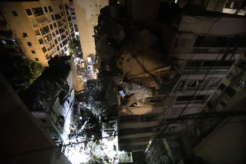 Un bâtiment ciblé par une frappe israélienne dans le faubourg sud de Beyrouth, le 30 juillet. 