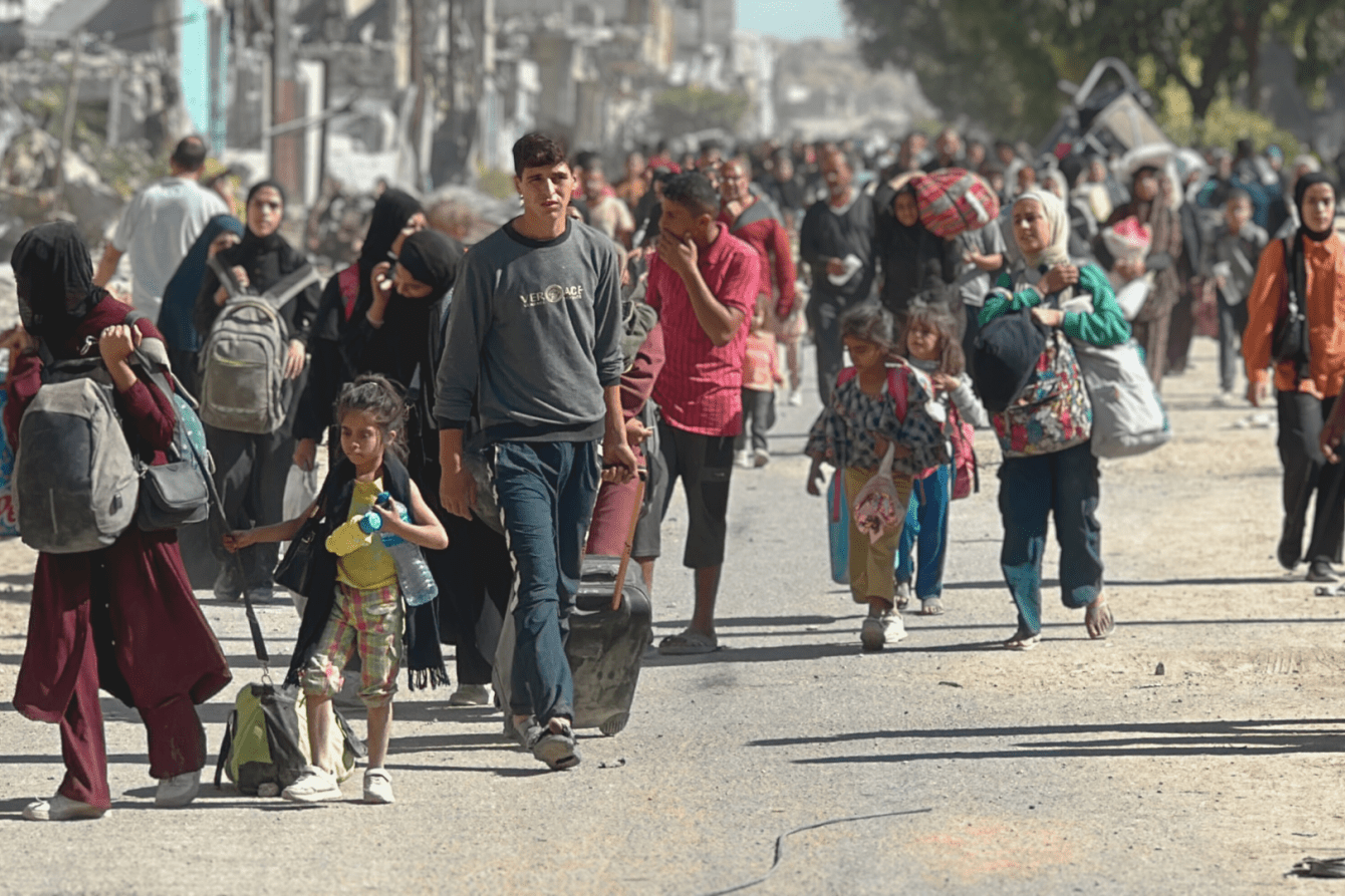 Comme le démontrent Amnesty, HRW et MSF :  Israël avance bel et bien à grands pas dans son génocide de la population palestinienne de Gaza. Photo : Des Palestiniens déplacés dans le nord de Gaza.