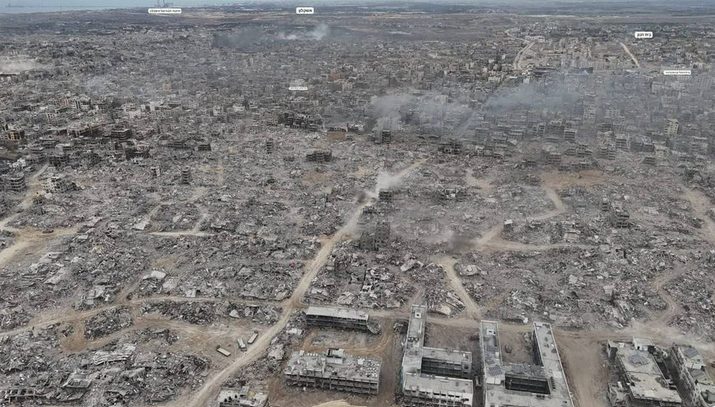 Cette photo du camp de Jabaliya montre l'ampleur des 14 derniers mois du génocide et les plus de 70 jours d'oblitération ciblée et incessante du nord de Gaza. Photo : Anas al-Sharif sur X