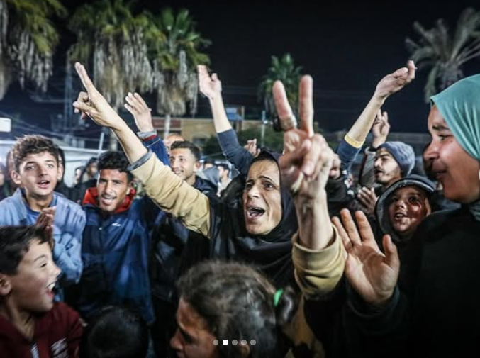 La joie des habitants de la bande de Gaza après l'annonce de l'accord de cessez-le-feu par le Qatar, le 15 janvier 2025. Photographe : Youssef Al-Za'noun