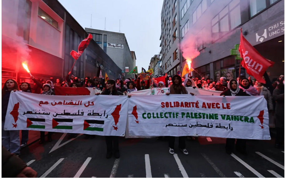 Le soutien au Collectif Palestine Vaincra dans une manifestation pour la Palestine le 26 janvier à Bruxelles