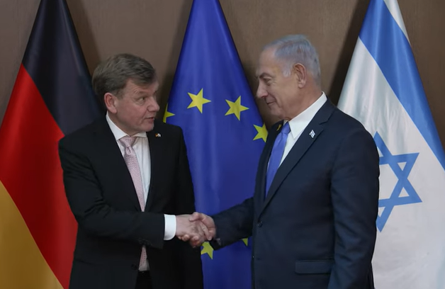 Johann Wadephul, le nouveau ministre allemand des Affaires étrangères d'Allemagne, en visite chez Benjamin Netanyahou.
