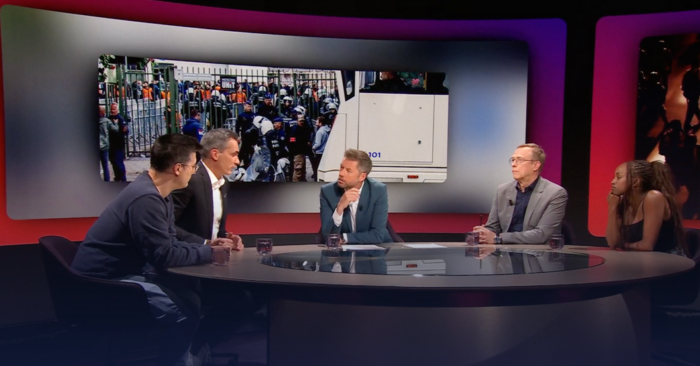 Dans une très récente émission de De Afspraak (5 mai), toutes les personnes présentes dans le studio, dont l'ancien vice-président de la N-VA, se sont sentis obligés d'exprimer leur « indignation morale » à propos de l'horrible réalité de ce que la VRT s'obstine à appeler la « guerre entre Israël et le Hamas » mais qui, en fait, est une boucherie massive et une épuration ethnique.