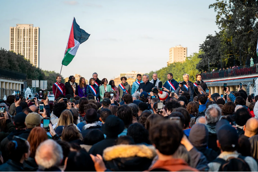 Meeting avec des élus contre la dissolution d'Urgence Palestine