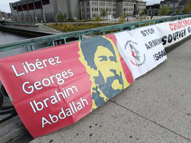 Action pour Georges Abdallah sur un pont de la Sambre à Charleroi le 11 juillet 2025