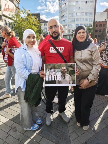 Mobilisation sur la Place Verte à Charleroi en faveur de Mohammed Khatib
