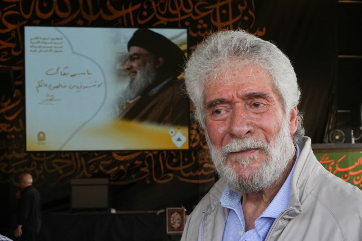 Georges Abdallah devant l'image d'Hassan Nasrallah
