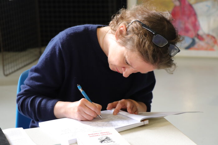 Delphine Noels écrit un message à Georges Abdallah à la Journée Palestine 2025 à Charleroi