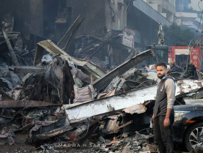 La délégation Mahmoud Farajallah pleure les martyr·es et dénonce la persistance de l’agression criminelle sioniste à l’encontre des peuples libanais et palestiniens. Photo : Marwa.H.Saab